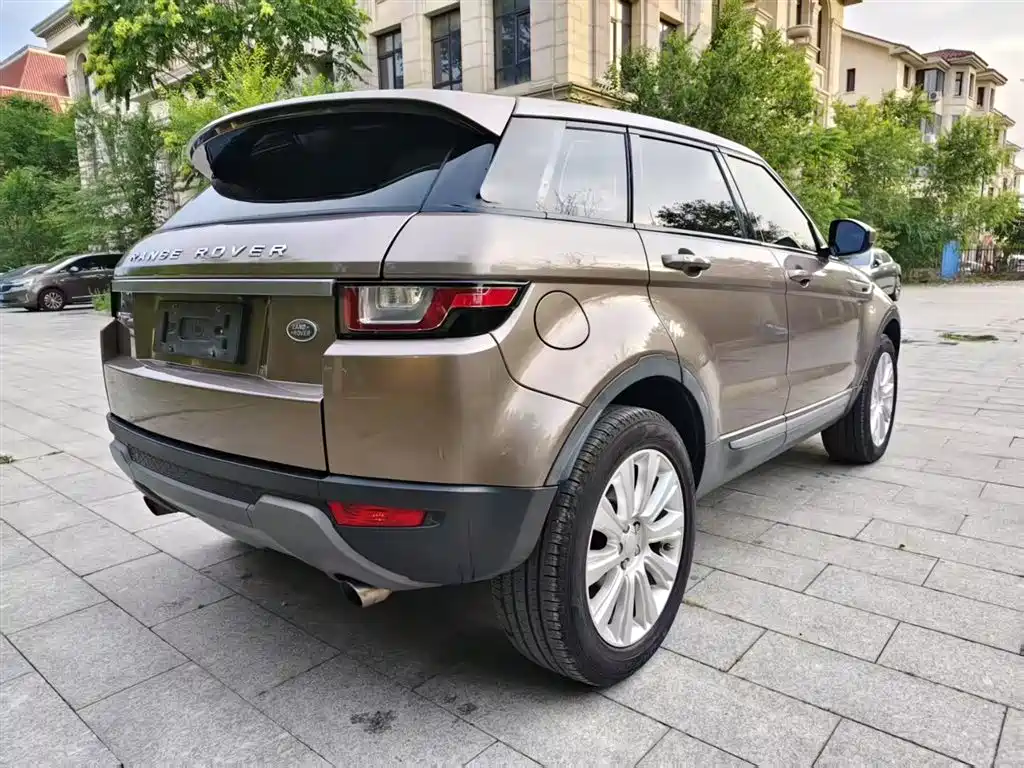 Land Rover Range Rover Evoque 2016 2.0T SE ZhiYao фото 5
