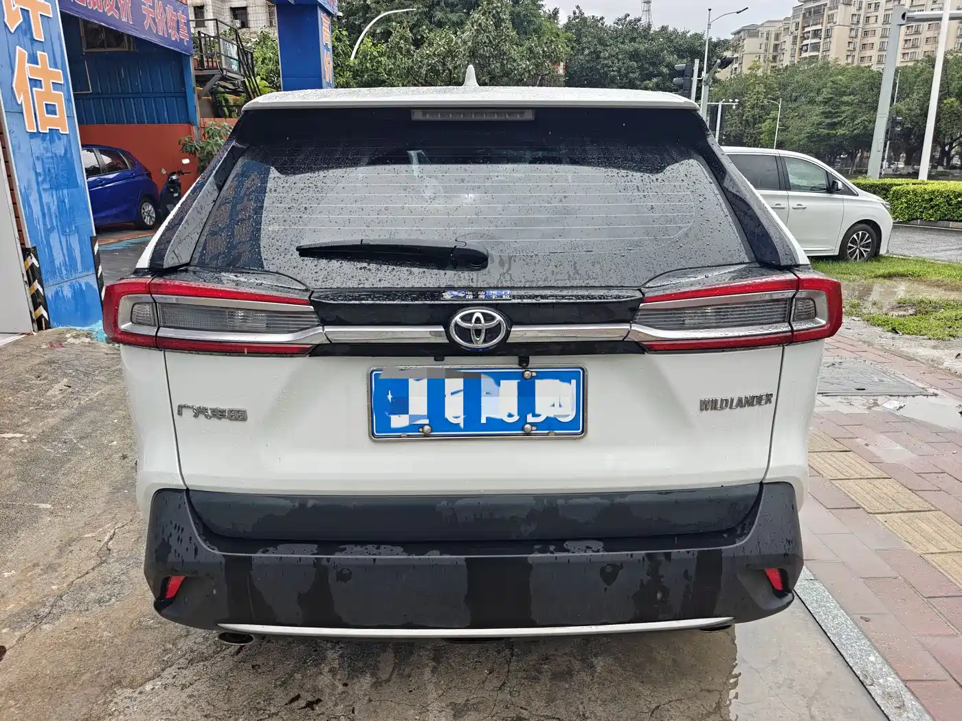 Toyota Wildlander 2022 2.0L CVT FWD Luxury Edition фото 5