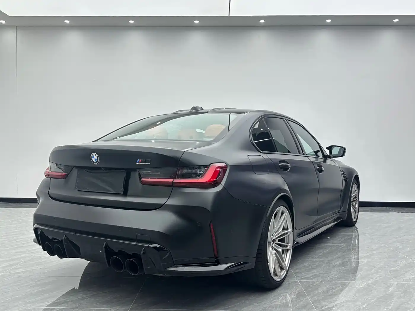 BMW M3 2023 M3 Sedan M xDrive Thunder Edition фото 6