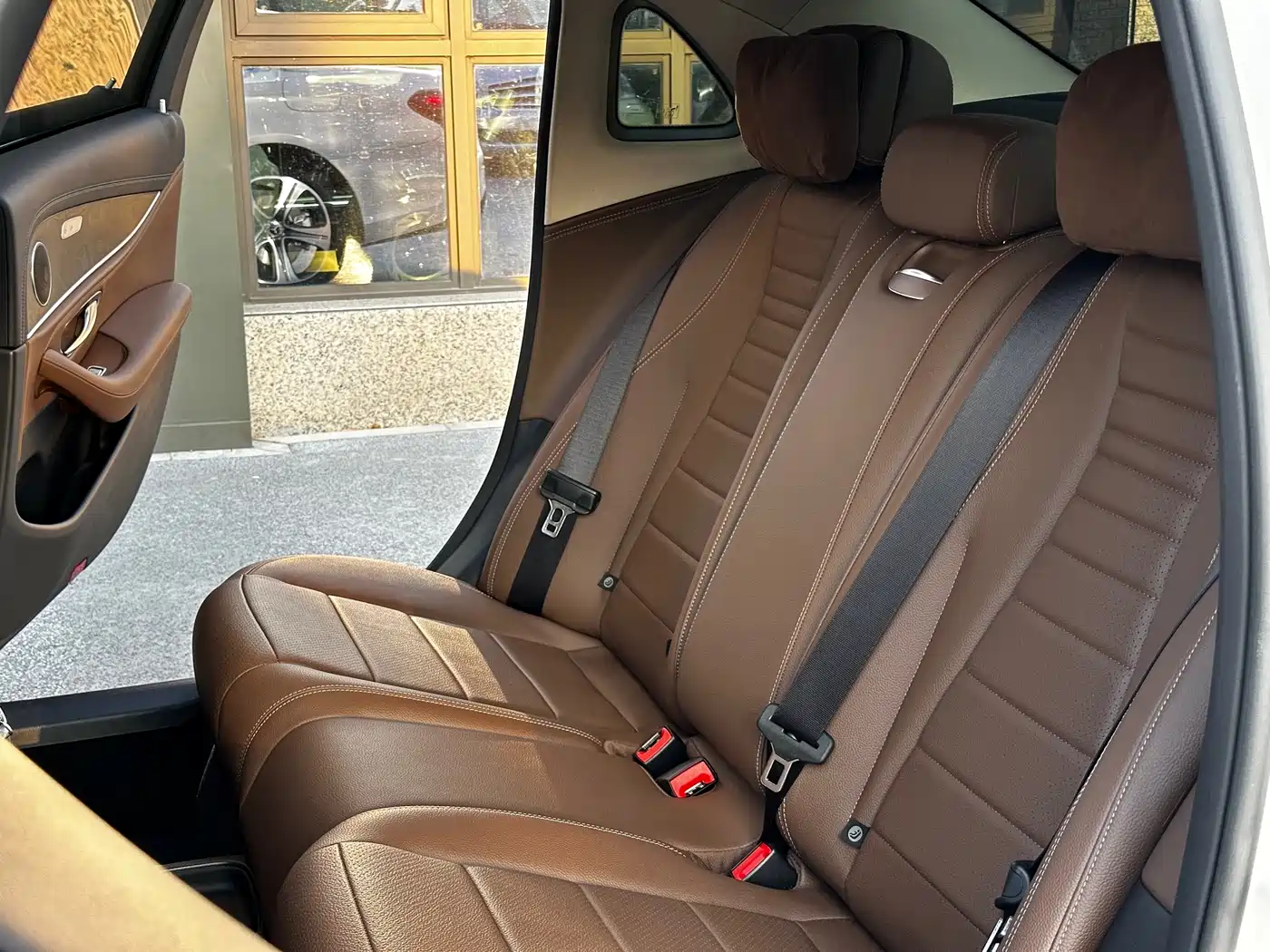 Mercedes-Benz E-Class 2018 E 200 L Sport фото 19