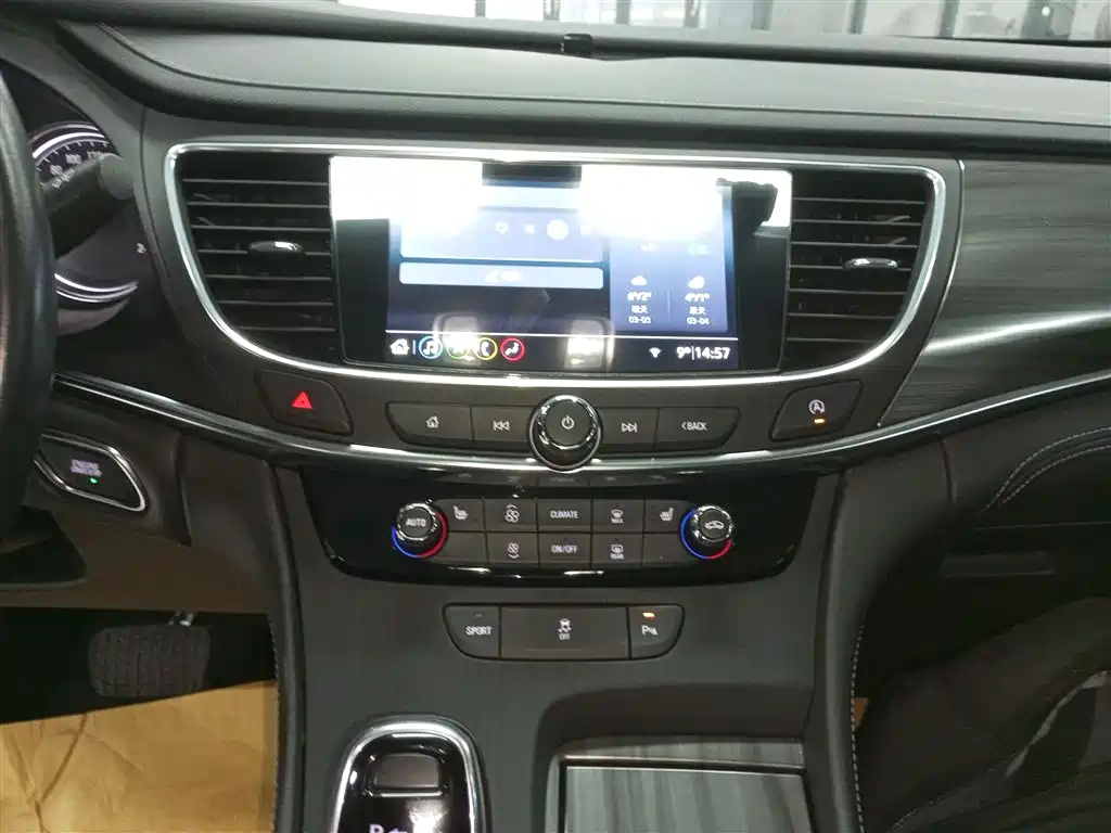 Buick LaCrosse 2022 652T Luxury фото 9