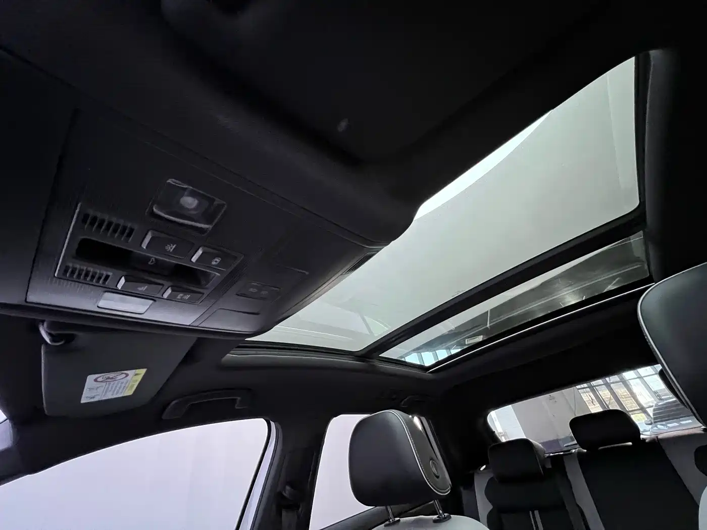 Volkswagen T-Roc, миниатюра 18