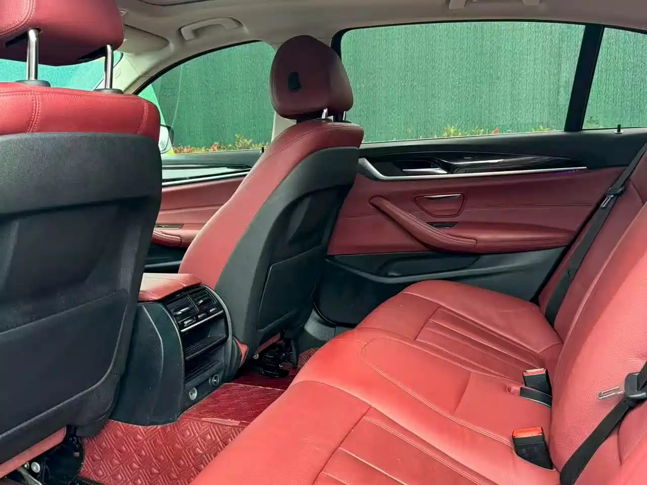 BMW 5 Series 2018 528Li Launch Special Edition фото 5