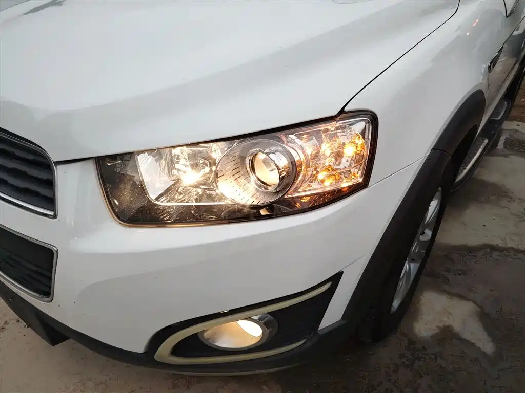 Chevrolet Captiva 2015 2.4L 2WD Urban Edition 5-seater фото 19