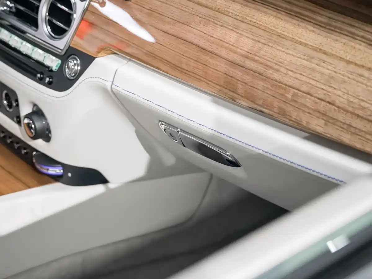 Rolls-Royce Wraith 2017 2017 6.6T Black Badge Edition