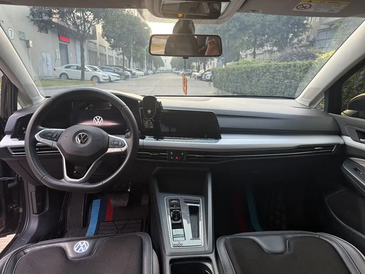 Volkswagen Golf 2021 280TSI DSG 30th Anniversary Edition фото 6