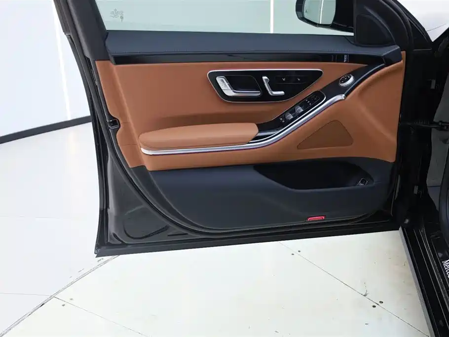 Mercedes-Benz S-Class 2024 S 400 L Business Edition фото 15
