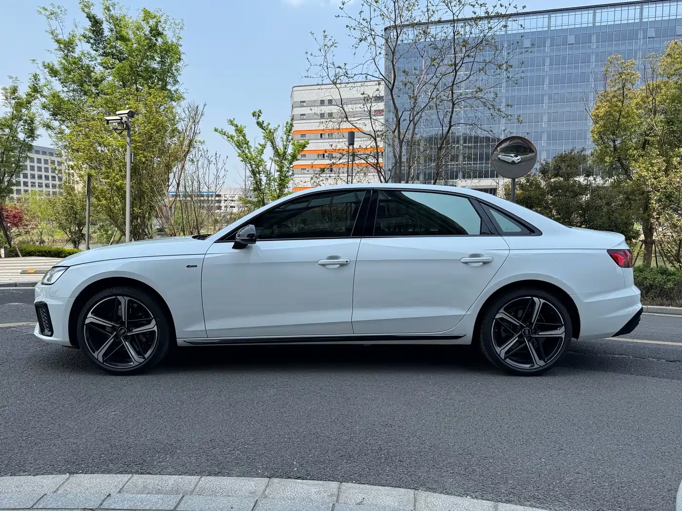 Audi A4L 2024 40 TFSI Luxury Dynamic фото 9