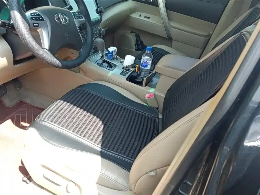 Toyota Highlander 2012 2.7L 2WD 7-Seater Luxury Edition фото 9