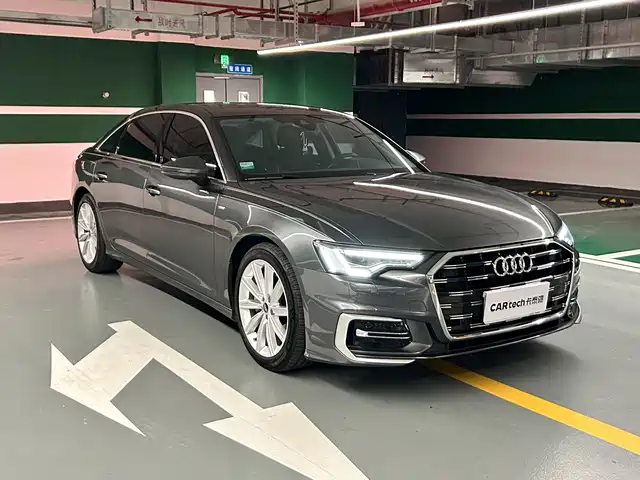 Audi A6L 2023 45 TFSI Premium Selection Dynamic — фото 2