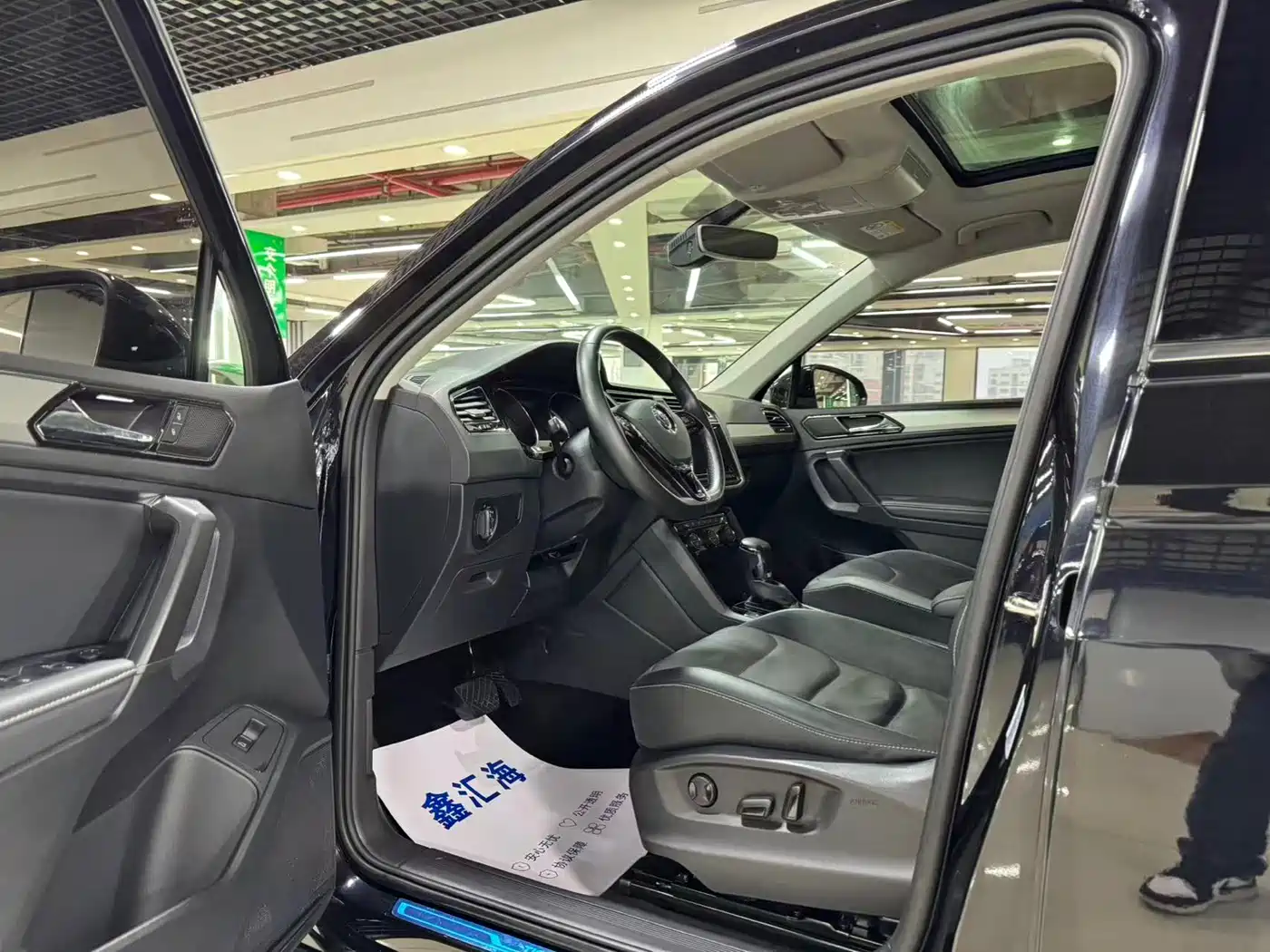 Volkswagen Tiguan L 2019 380TSI Auto 4WD Smart Luxury Edition China VI фото 7