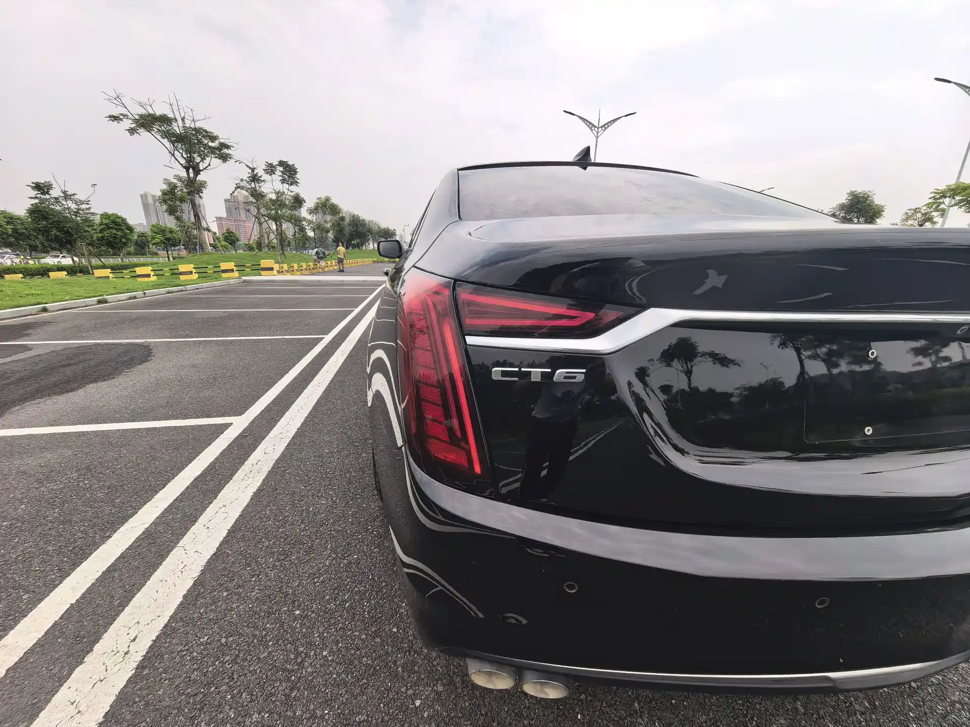 Фото 32 - Cadillac CT6