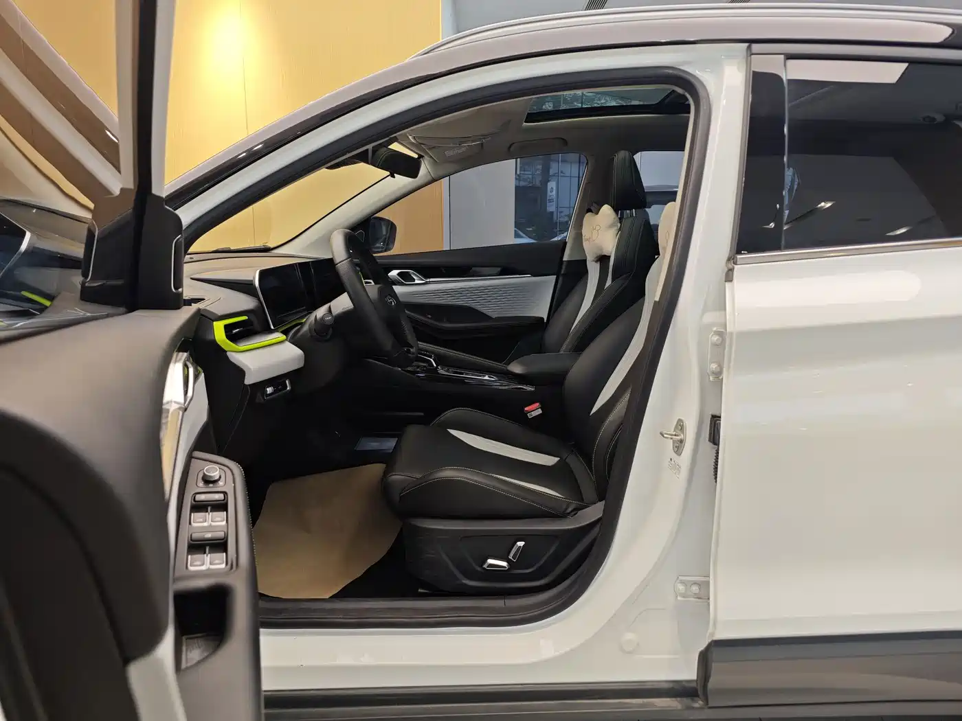 GEELY AUTOMOBILE BINYUE