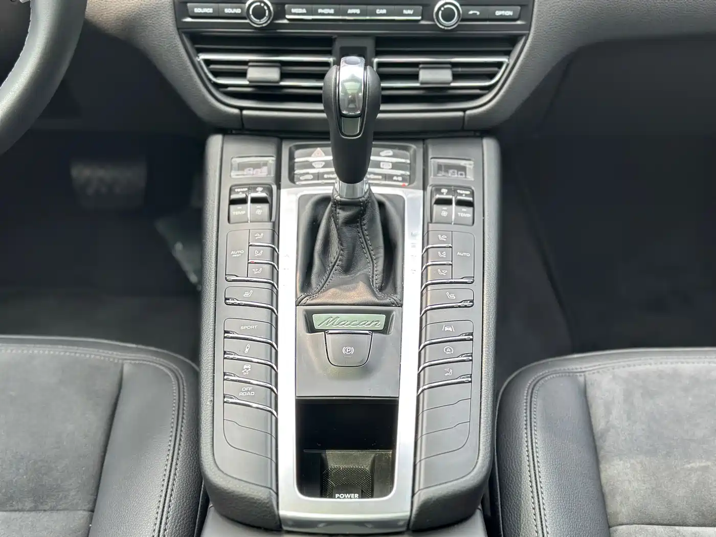 Porsche Macan 2020 Macan 2.0T фото 37
