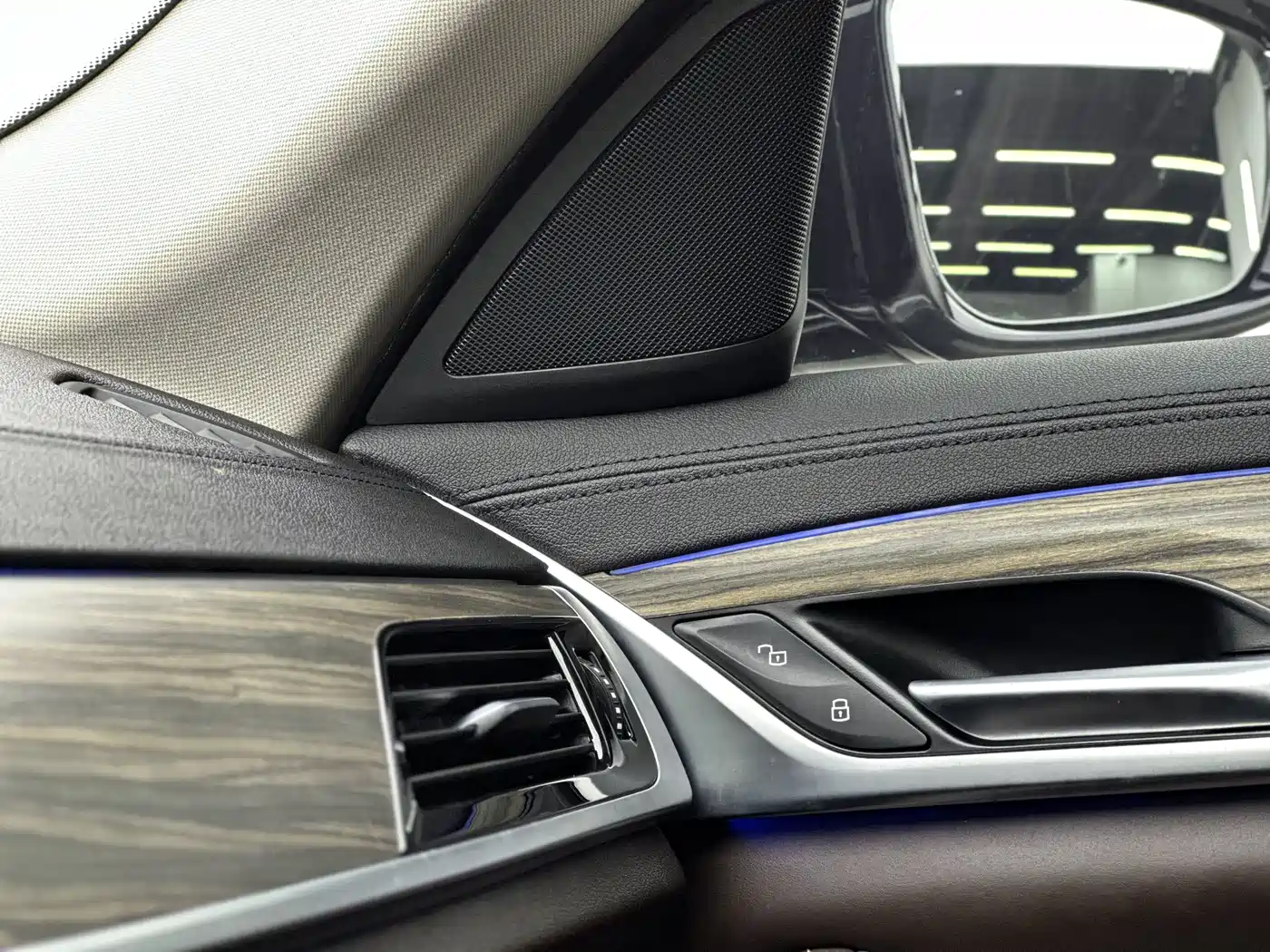 BMW 5 Series New Energy 2019 Facelift 530Le Luxury Package фото 17