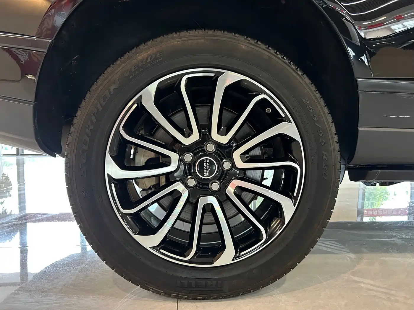 Land Rover Range Rover 2019 3.0 SC V6 Golden Age Edition фото 40