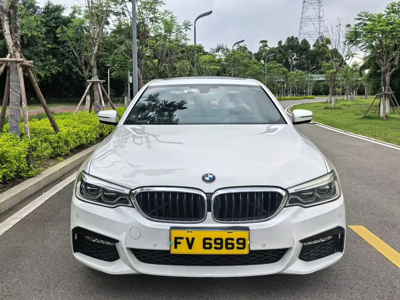 BMW 5 Series 2018 525Li M Sport Package фото 2