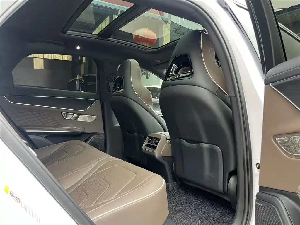 BYD HAN
