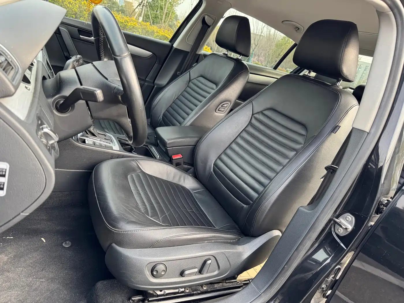 Volkswagen Magotan 2013 1.8TSI Leading фото 10