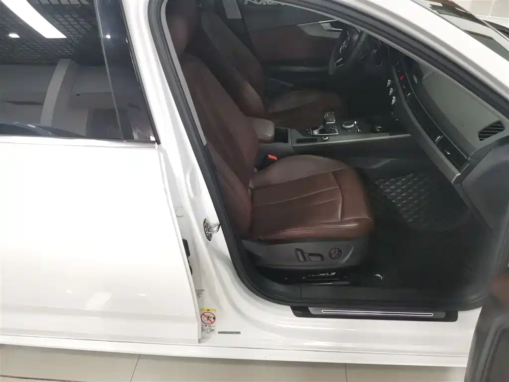 Audi A4L 2019 40 TFSI Progressive (China VI) фото 20