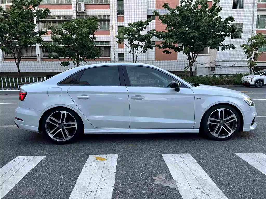 Фото 7 - Audi A3