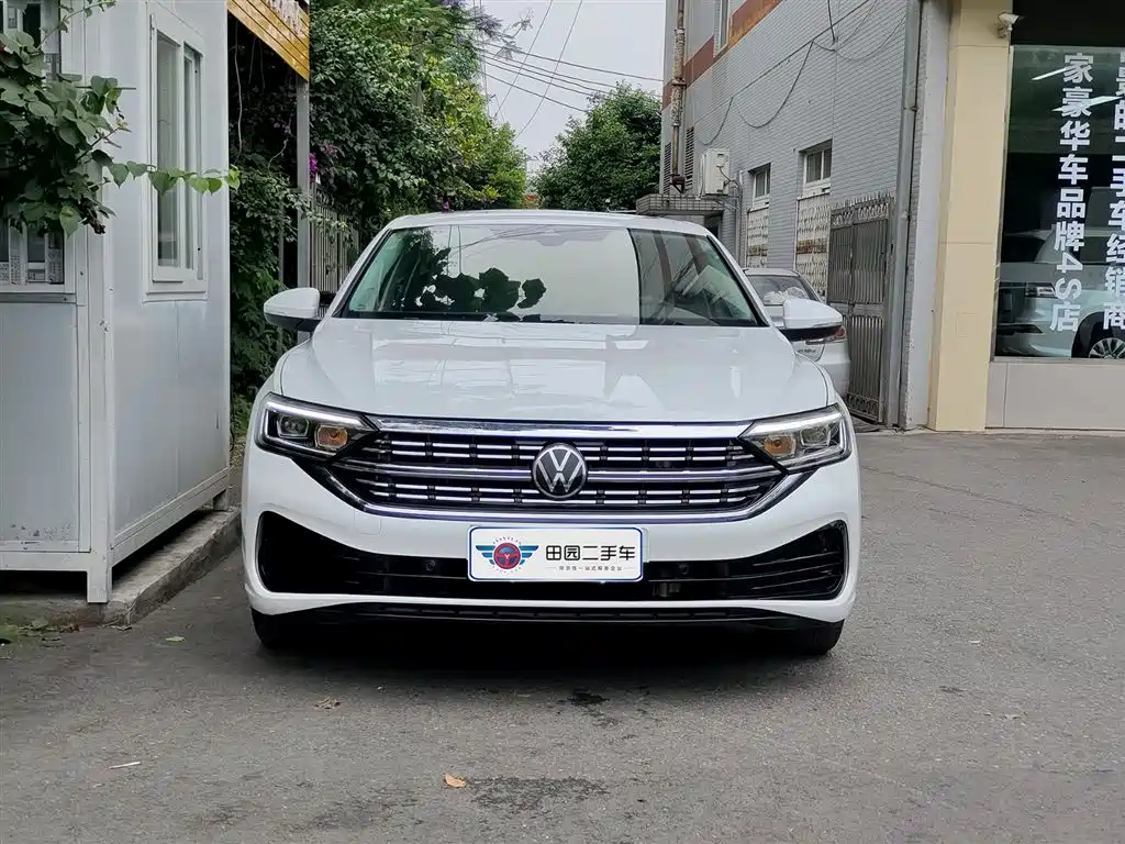 Volkswagen Sagitar 2023 Model Year 200TSI DSG Surpass Edition фото 2