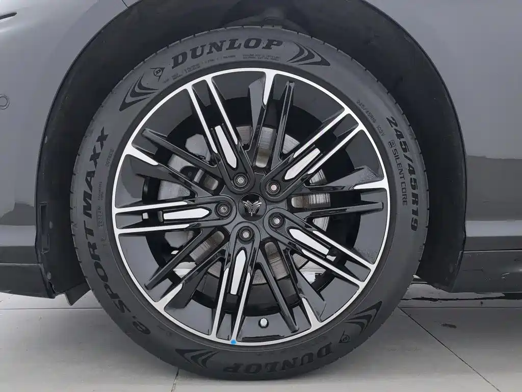 Nezha Auto Nezha S 2024 2023 Model Pure Electric 520km RWD Edition