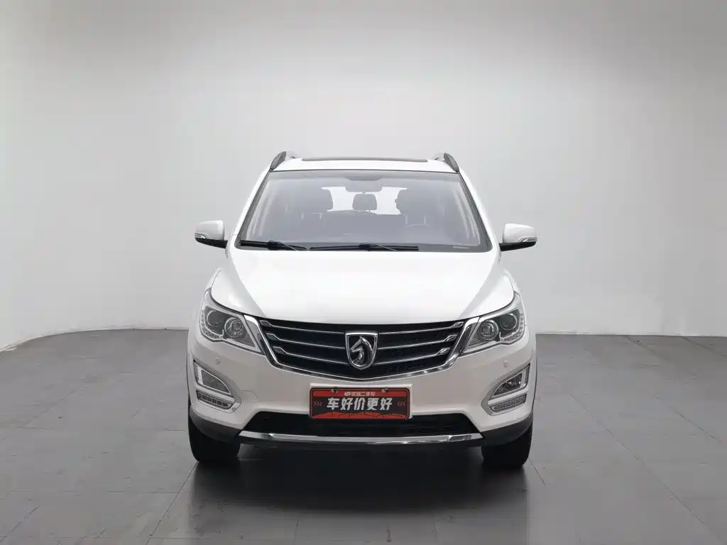 Baojun 560 2016 2015 1.8L Manual Luxury