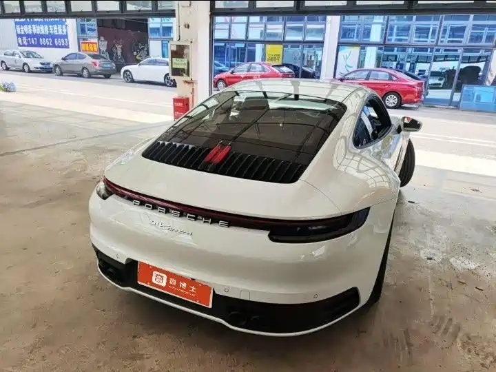 Photo 7 - Porsche 911