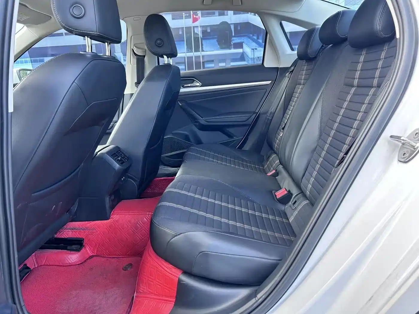Фото 5 - Volkswagen Lavida