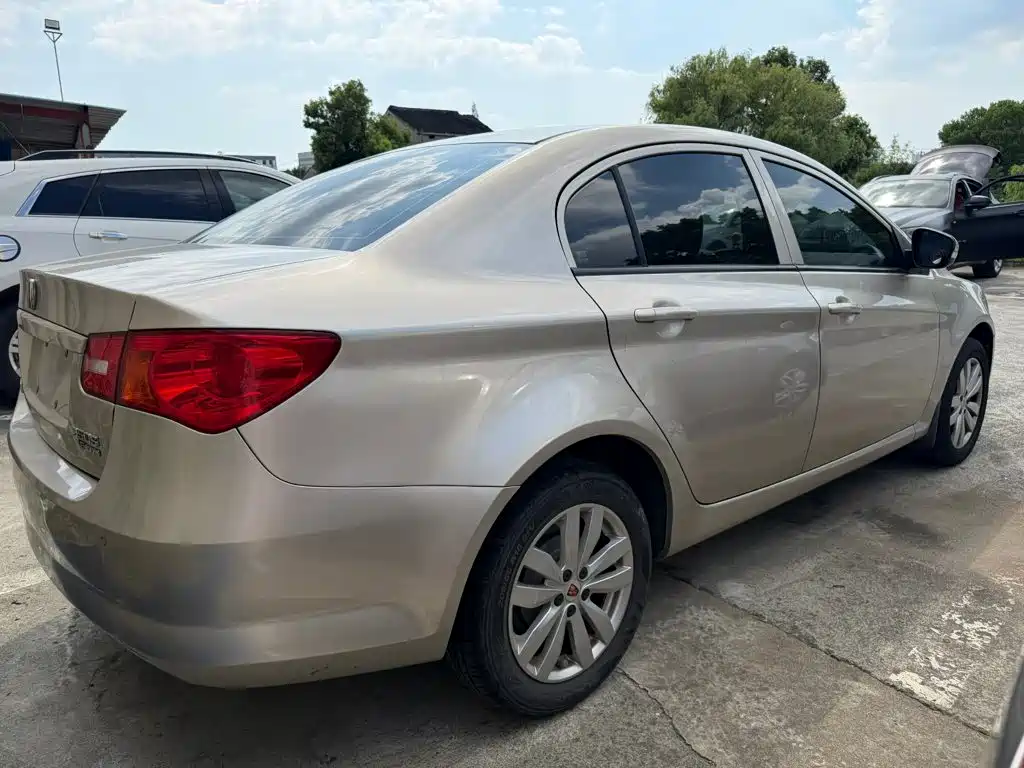 Roewe 350 2016 2015 Model 1.5L Manual Luxury Sunroof Edition