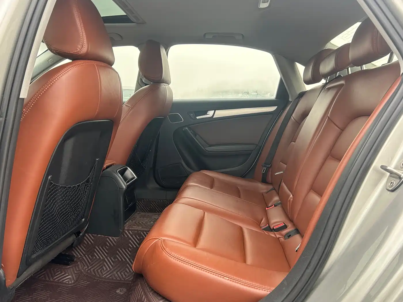 Audi A4L 2015 30 TFSI Auto Comfort фото 9