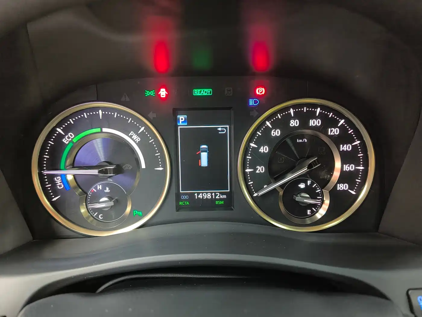 Toyota Alphard 2019 Hybrid 2.5L Luxury фото 8