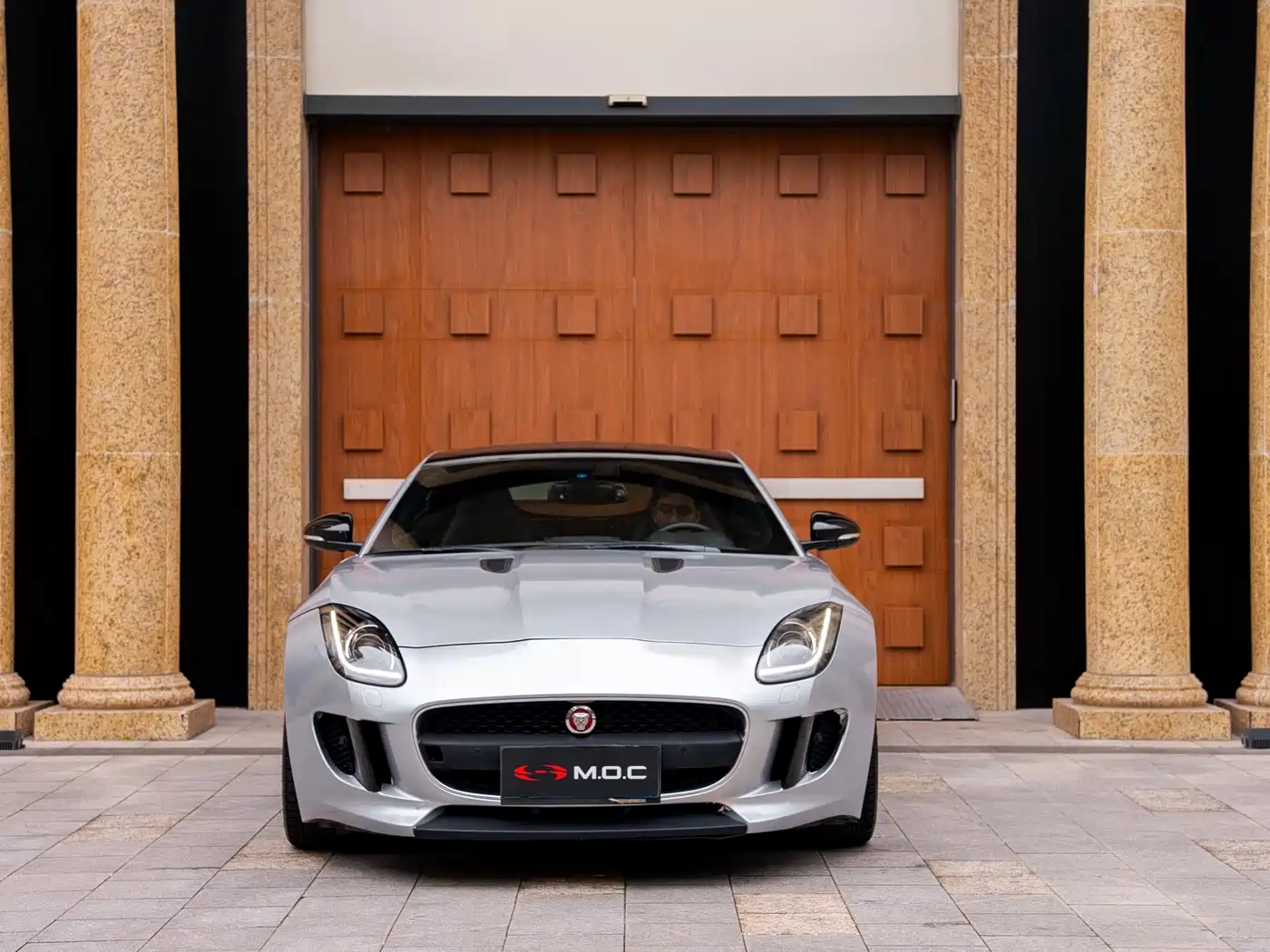 Jaguar F-TYPE 2016 3.0 SC Hardtop фото 3