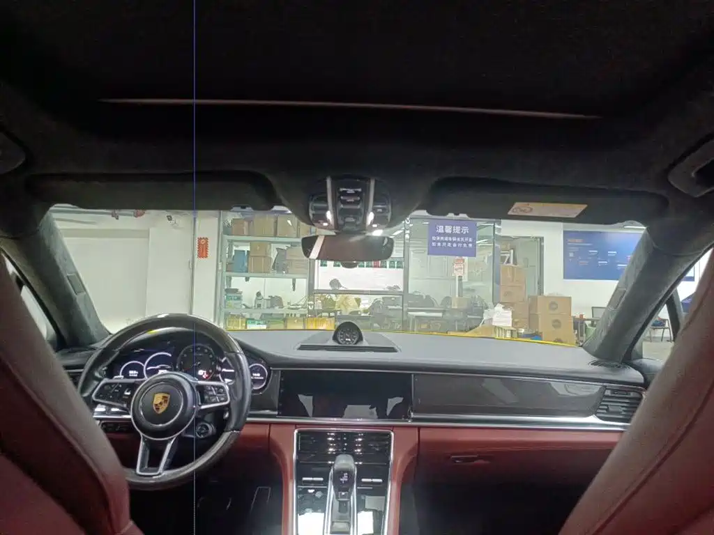 Porsche Panamera 2017 Panamera Turbo 4.0T фото 38