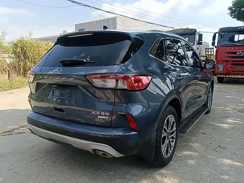 Ford Escape 2023 2020 EcoBoost 245 2WD Premium Edition