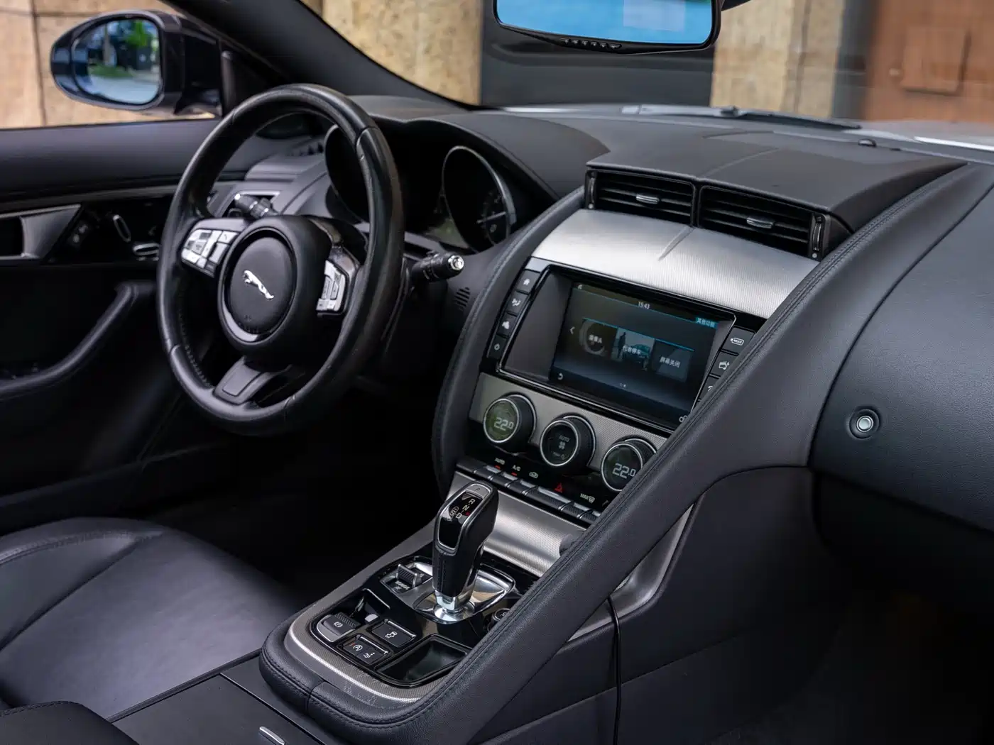 Jaguar F-TYPE 2016 3.0 SC Hardtop фото 32