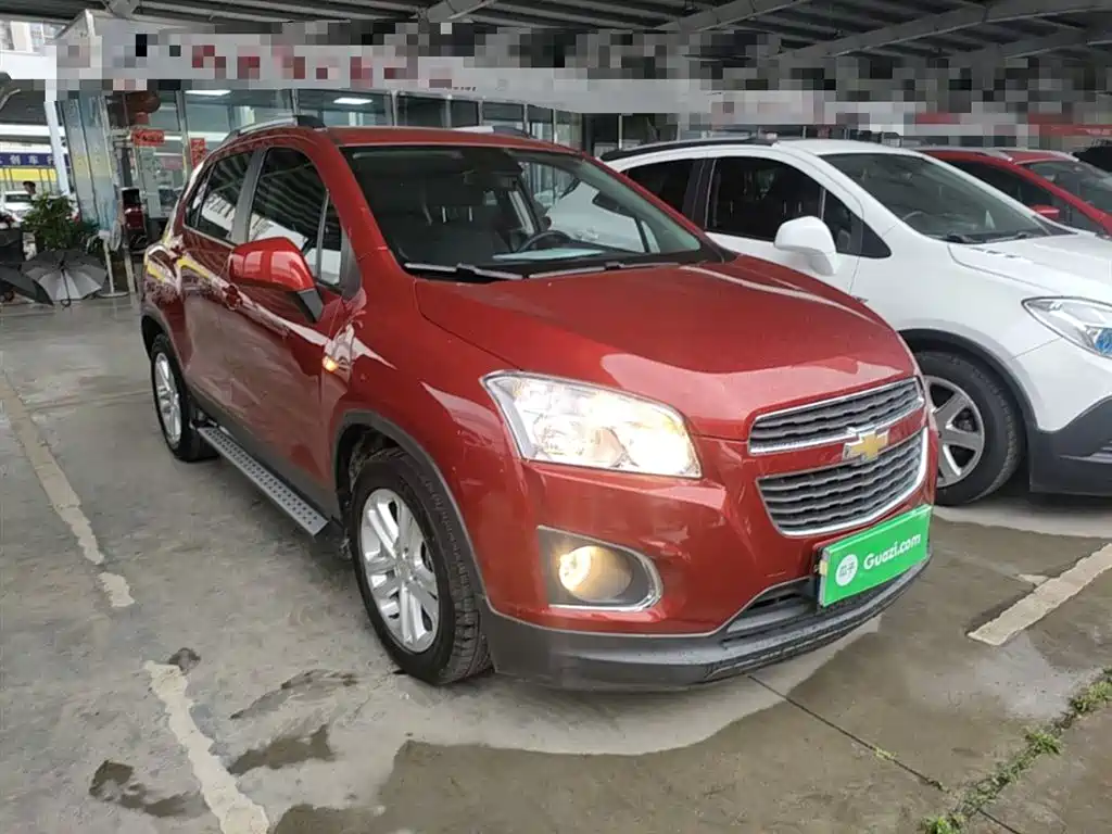 Chevrolet Trax 2016 1.4T Automatic 2WD Comfort Sunroof Edition фото 4