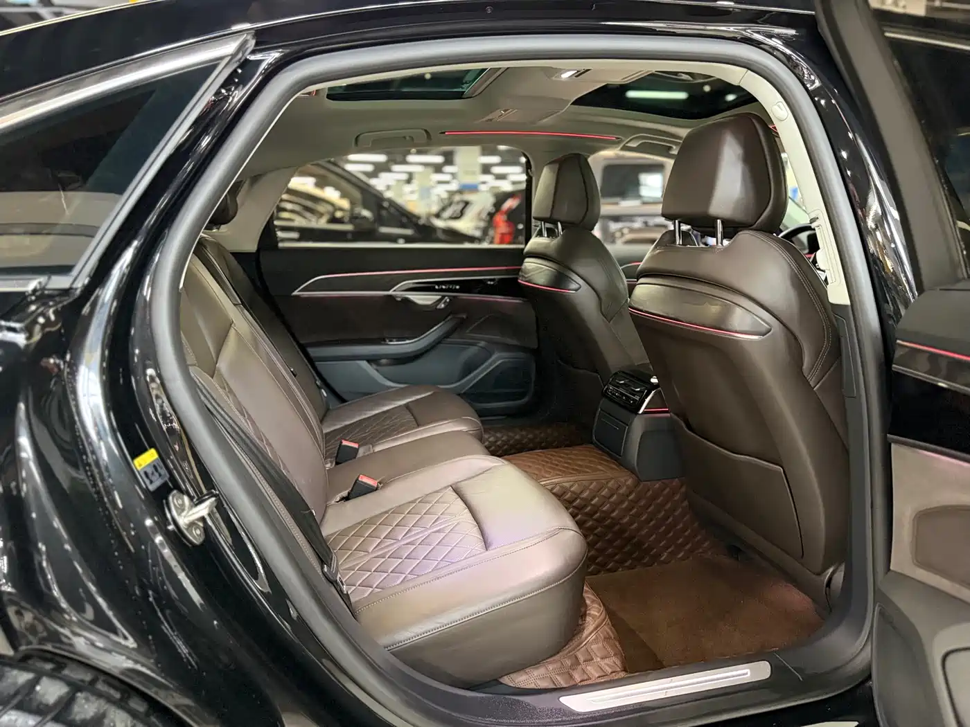 Audi A8 2021 A8L 50 TFSI quattro Comfort фото 10