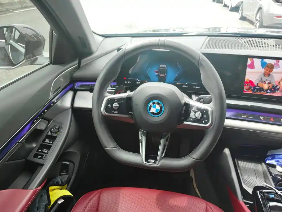 BMW i5 2025 2025 eDrive 40L M Sport Package