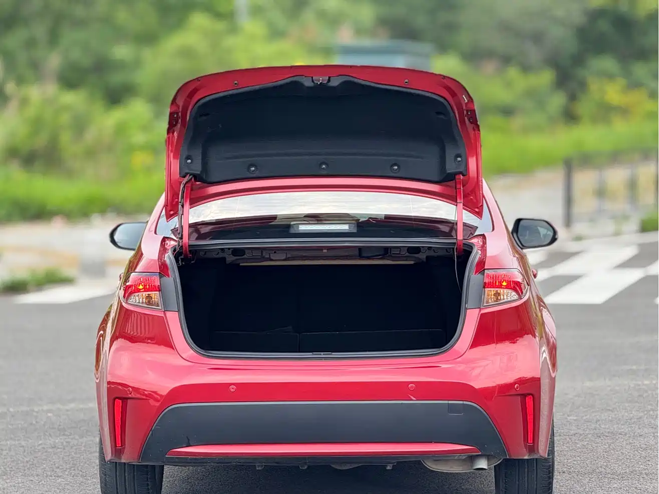 Toyota Levin 2021 TNGA 1.5L CVT Leading Edition фото 17