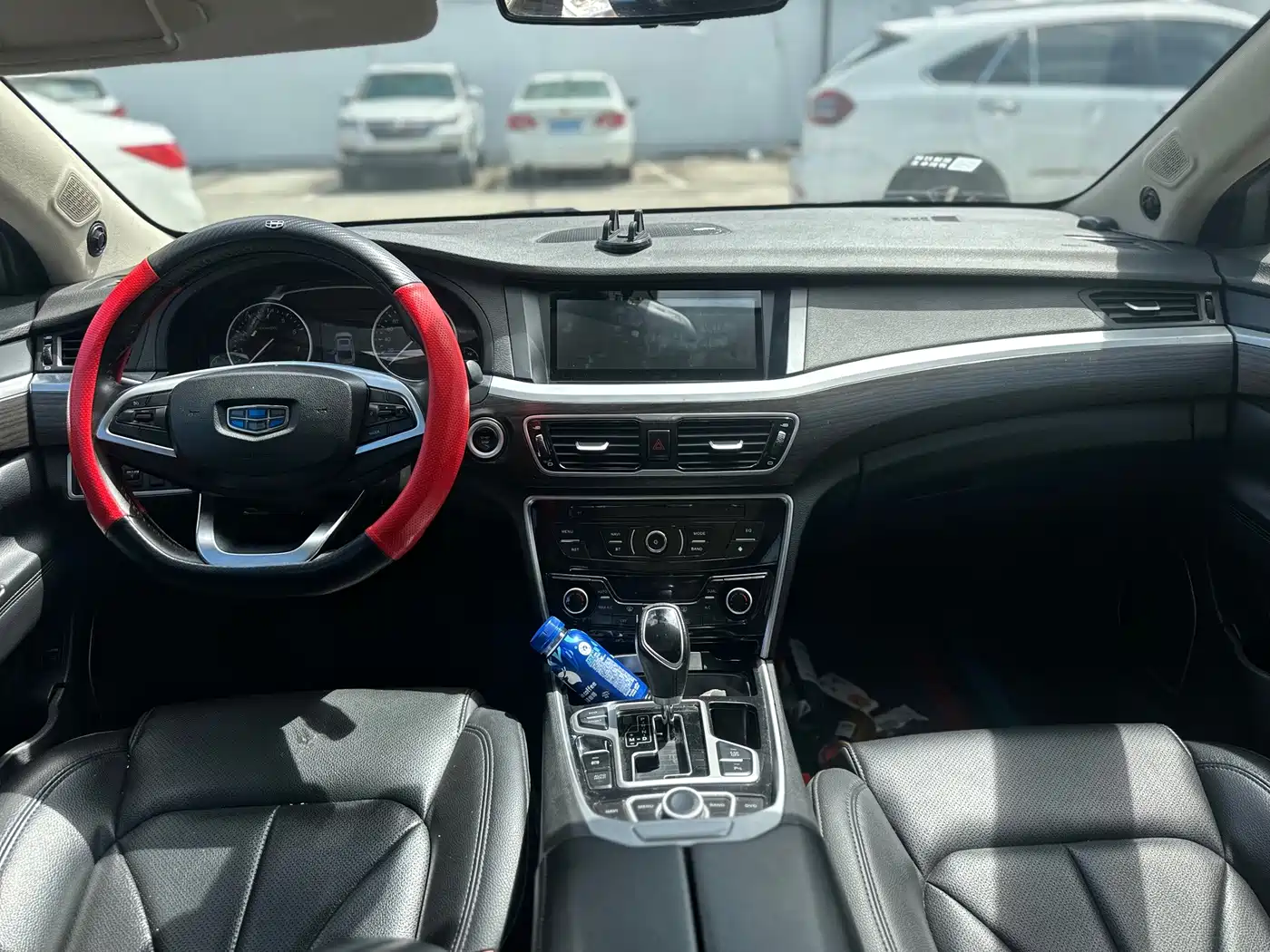 Фото 4 - Geely Borui