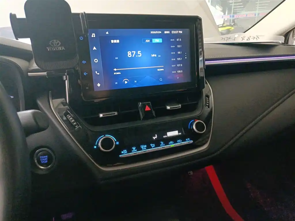 Toyota Corolla 2021 1.2T S-CVT Luxury Edition фото 5