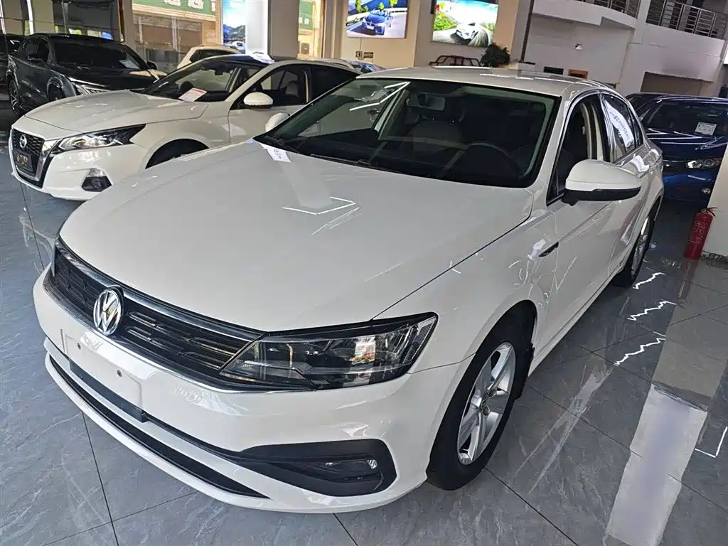 Volkswagen Lamando 2021 230TSI DSG Fashion Edition фото 2
