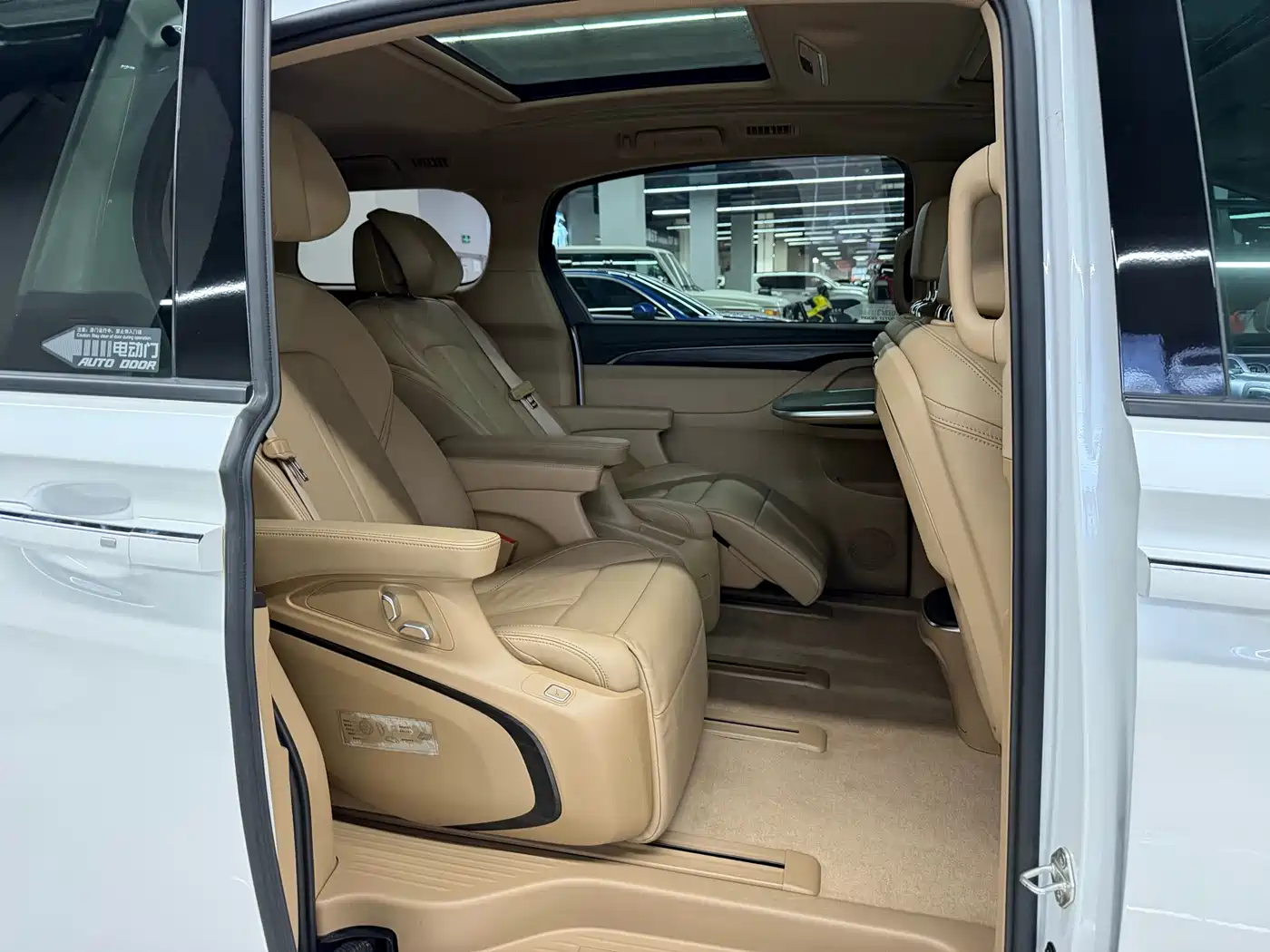 Buick GL8 2021 ES Landlord 653T Luxury фото 13