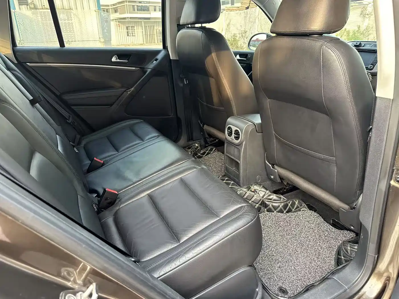 Volkswagen Tiguan 2013 1.8TSI Auto 2WD Comfort Edition фото 5
