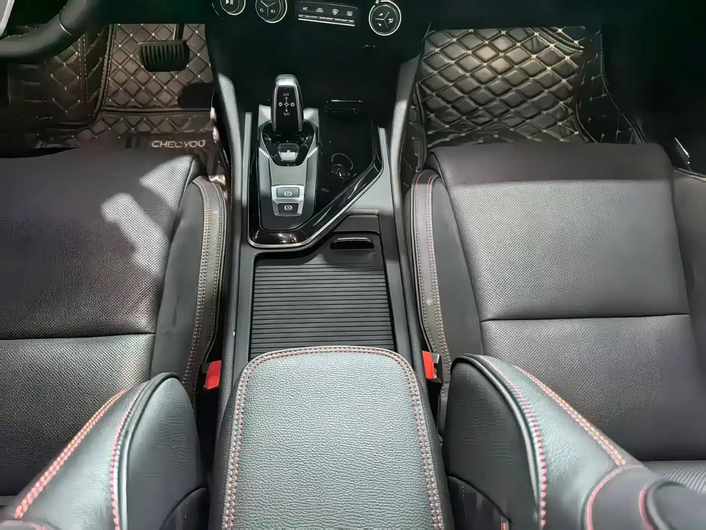 Lynk & Co 02 2018 Model 1.5T DCT 2WD Yao Pro Edition China V фото 14