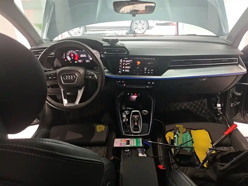 Audi A3 2025 Sportback 35TFSI Flying Premium фото 10