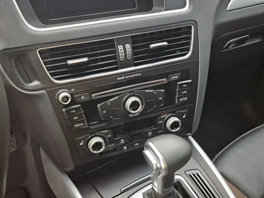 Audi Q5 2018 2017 Plus 40 TFSI Technology