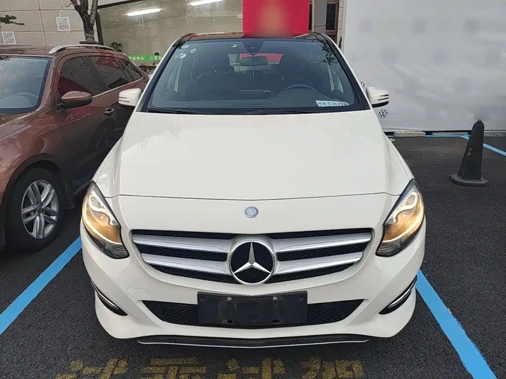 Mercedes-Benz B-Class 2015 B 200 Dynamic фото 3